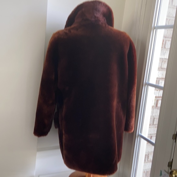Mouton Lamb Fur Coat - Picture 5 of 15